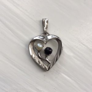 Sterling/pearl pendant